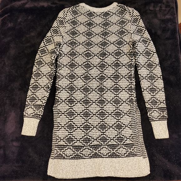 Roots "Snowy Fox" Side-Slit Tunic Sweater - Picture 3 of 7